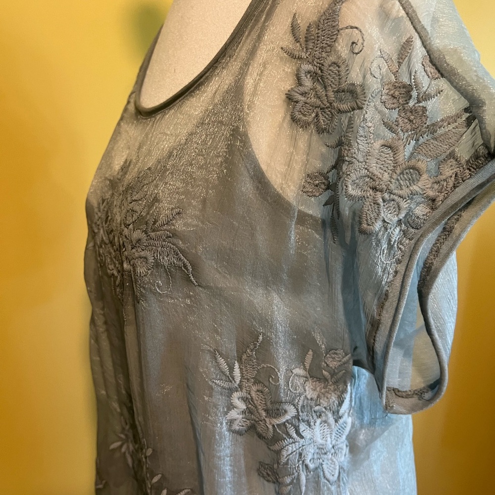 NWOT-2-piece Clotheshead top  -M